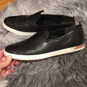 Vince slip on leather loafers sz 9.5